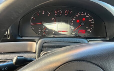 Audi A4, 1999 год, 370 000 рублей, 15 фотография