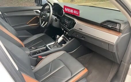 Audi Q3, 2022 год, 2 200 000 рублей, 15 фотография