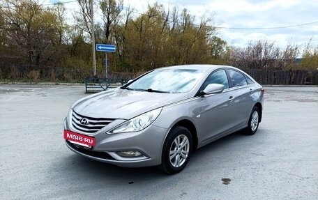 Hyundai Sonata VI, 2010 год, 1 040 000 рублей, 3 фотография