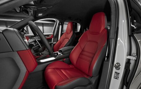 Porsche Cayenne III, 2024 год, 28 450 000 рублей, 15 фотография