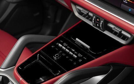 Porsche Cayenne III, 2024 год, 28 450 000 рублей, 29 фотография