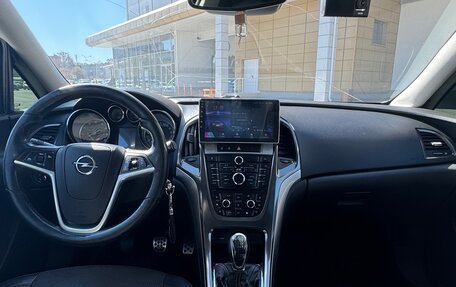Opel Astra J, 2010 год, 530 000 рублей, 5 фотография