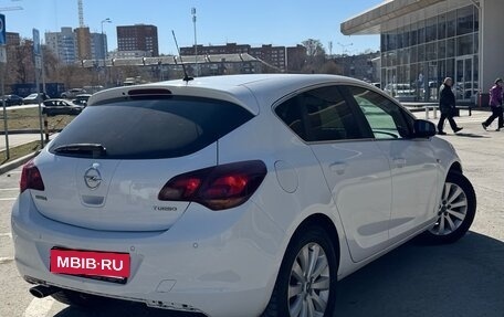 Opel Astra J, 2010 год, 530 000 рублей, 4 фотография