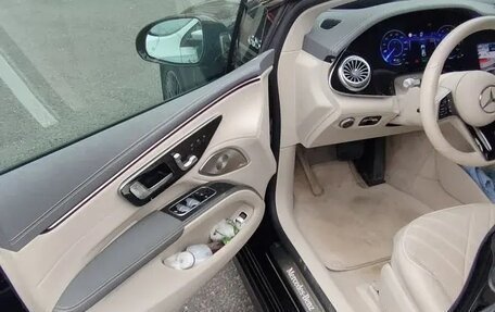 Mercedes-Benz EQS, 2022 год, 7 600 000 рублей, 4 фотография