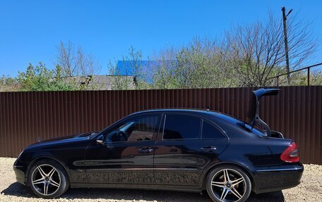 Mercedes-Benz E-Класс, 2007 год, 970 000 рублей, 3 фотография