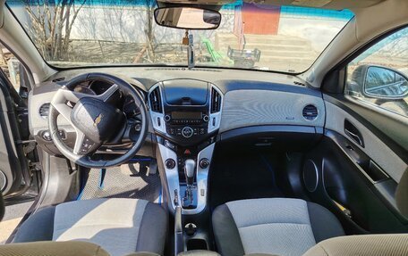 Chevrolet Cruze II, 2012 год, 800 000 рублей, 11 фотография