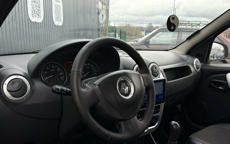 Renault Logan I, 2013 год, 435 000 рублей, 2 фотография