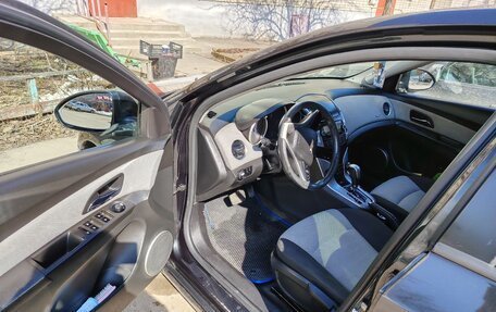 Chevrolet Cruze II, 2012 год, 800 000 рублей, 30 фотография