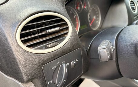 Ford Focus II рестайлинг, 2007 год, 449 000 рублей, 18 фотография