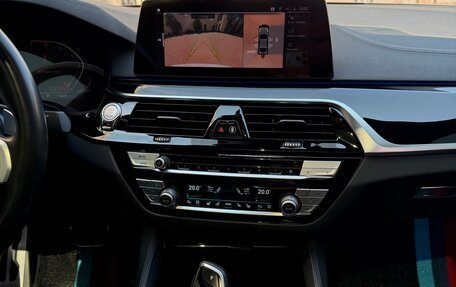 BMW 5 серия, 2019 год, 3 990 000 рублей, 14 фотография