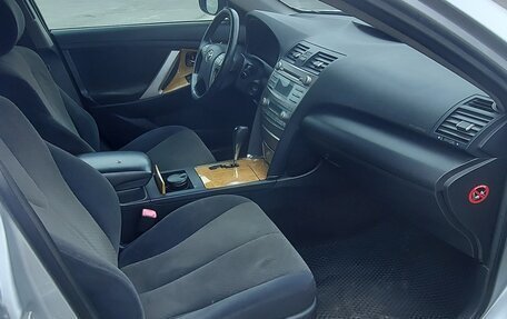 Toyota Camry, 2006 год, 800 000 рублей, 10 фотография