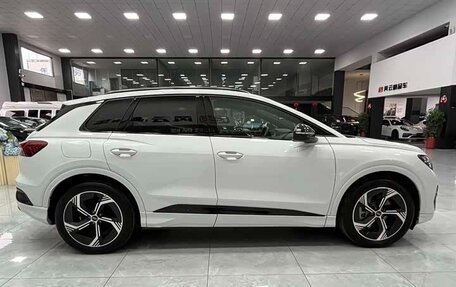 Audi Q4 e-tron, 2024 год, 4 903 000 рублей, 5 фотография