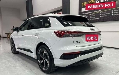 Audi Q4 e-tron, 2024 год, 4 903 000 рублей, 4 фотография