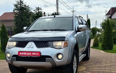 Mitsubishi L200 IV рестайлинг, 2006 год, 690 000 рублей, 1 фотография