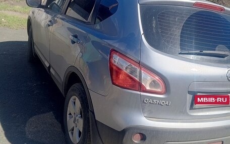 Nissan Qashqai, 2011 год, 820 000 рублей, 1 фотография