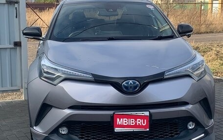 Toyota C-HR I рестайлинг, 2019 год, 2 300 000 рублей, 1 фотография