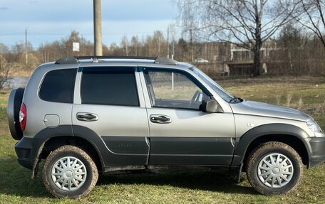 Chevrolet Niva I рестайлинг, 2011 год, 405 000 рублей, 4 фотография