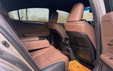 Lexus ES VII, 2025 год, 4 800 000 рублей, 10 фотография