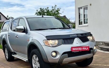 Mitsubishi L200 IV рестайлинг, 2006 год, 690 000 рублей, 8 фотография
