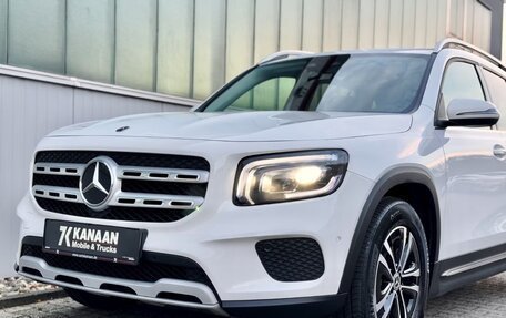 Mercedes-Benz GLB, 2022 год, 2 550 000 рублей, 2 фотография