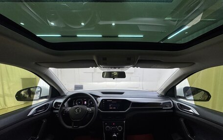 Volkswagen T-Cross I, 2022 год, 1 420 000 рублей, 17 фотография