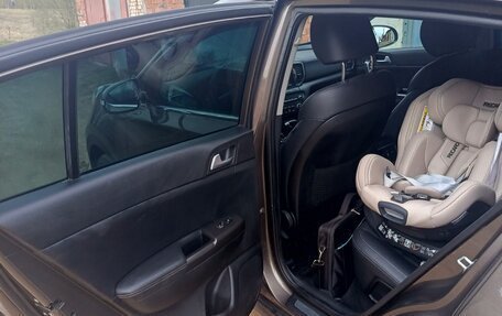 KIA Sportage IV рестайлинг, 2017 год, 1 900 000 рублей, 13 фотография