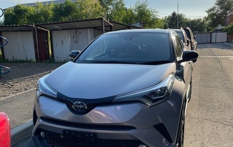 Toyota C-HR I рестайлинг, 2019 год, 2 300 000 рублей, 6 фотография