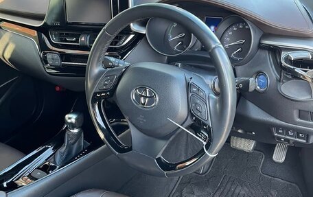 Toyota C-HR I рестайлинг, 2019 год, 2 300 000 рублей, 10 фотография