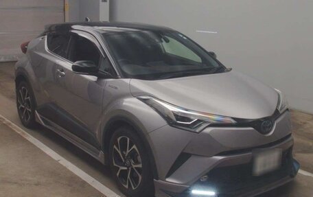 Toyota C-HR I рестайлинг, 2019 год, 2 300 000 рублей, 21 фотография