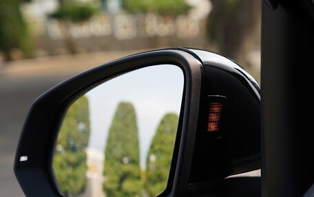 Volkswagen Multivan, 2023 год, 5 400 000 рублей, 10 фотография