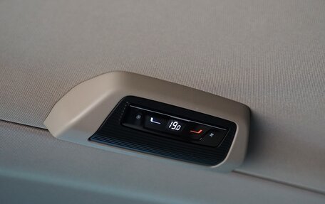 Volkswagen Multivan, 2023 год, 5 400 000 рублей, 17 фотография