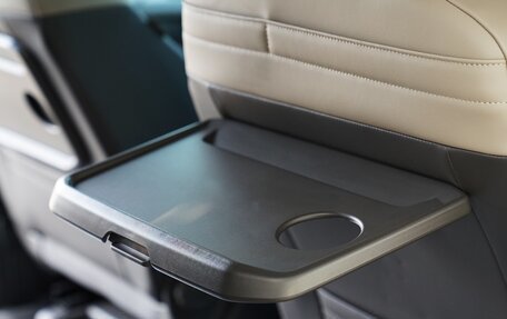 Volkswagen Multivan, 2023 год, 5 400 000 рублей, 14 фотография