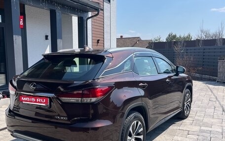 Lexus RX IV рестайлинг, 2020 год, 4 350 000 рублей, 5 фотография