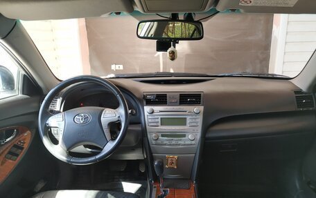 Toyota Camry, 2011 год, 1 350 000 рублей, 3 фотография