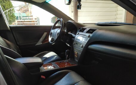 Toyota Camry, 2011 год, 1 350 000 рублей, 4 фотография