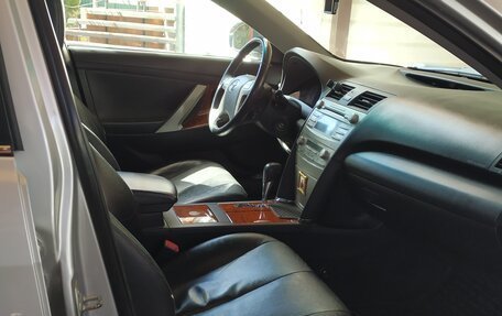 Toyota Camry, 2011 год, 1 350 000 рублей, 7 фотография