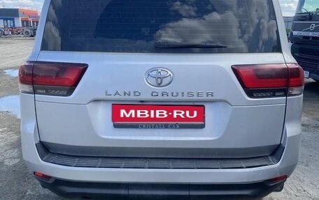 Toyota Land Cruiser, 2022 год, 10 500 000 рублей, 2 фотография