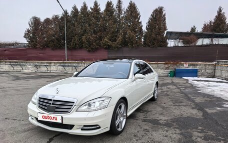 Mercedes-Benz S-Класс, 2009 год, 2 100 000 рублей, 3 фотография