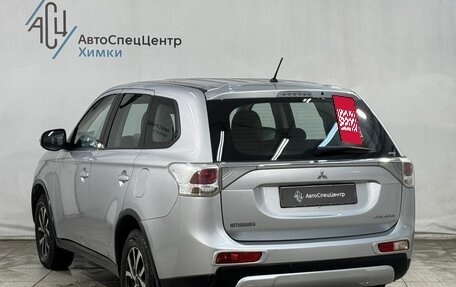 Mitsubishi Outlander III рестайлинг 3, 2014 год, 1 599 800 рублей, 14 фотография
