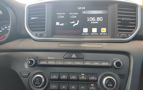 KIA Sportage IV рестайлинг, 2021 год, 2 965 000 рублей, 19 фотография