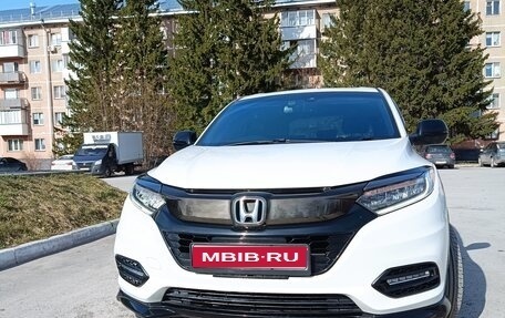 Honda Vezel, 2018 год, 1 930 000 рублей, 1 фотография