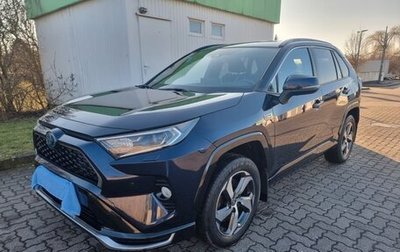 Toyota RAV4, 2021 год, 3 000 000 рублей, 1 фотография