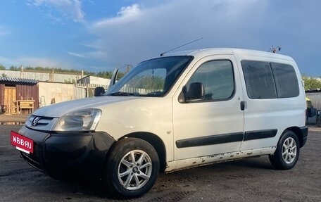Peugeot Partner II рестайлинг 2, 2011 год, 390 000 рублей, 2 фотография