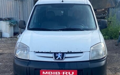 Peugeot Partner II рестайлинг 2, 2011 год, 390 000 рублей, 3 фотография