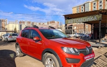 Renault Sandero II рестайлинг, 2015 год, 820 000 рублей, 5 фотография