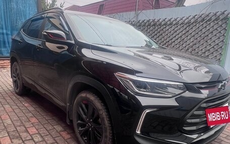 Chevrolet Tracker, 2022 год, 1 650 000 рублей, 2 фотография