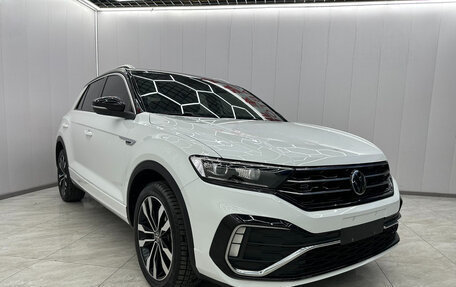 Volkswagen T-Roc I, 2021 год, 1 650 000 рублей, 3 фотография