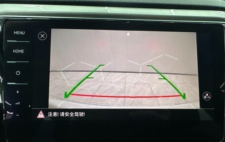 Volkswagen T-Roc I, 2021 год, 1 650 000 рублей, 15 фотография