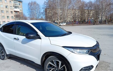 Honda Vezel, 2018 год, 1 930 000 рублей, 5 фотография