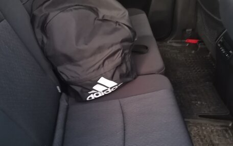 Toyota Land Cruiser Prado 150 рестайлинг 2, 2019 год, 5 100 000 рублей, 7 фотография